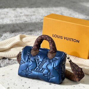 Louis Vuitton  Bandoulière 25 Blue Metallic Quilted
